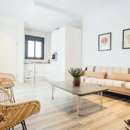 Apartment Cozy And Functional- 2bd 1bth - Alfalfa *